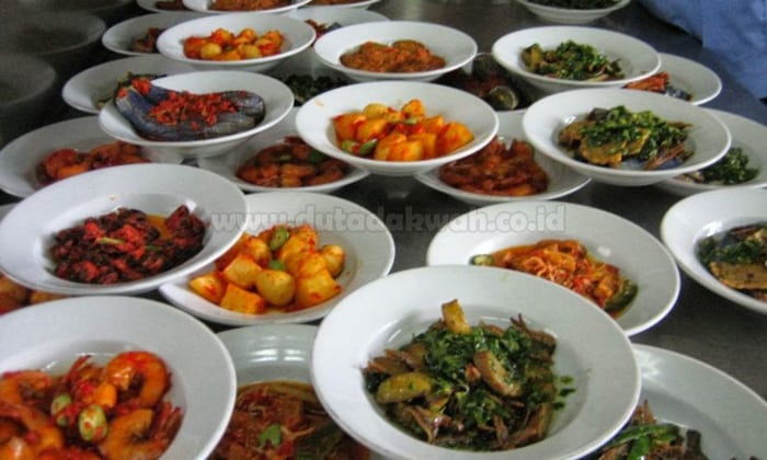 Kultum Ramadhan Tentang Keutamaan Bersahur Dan Mengakhirkannya